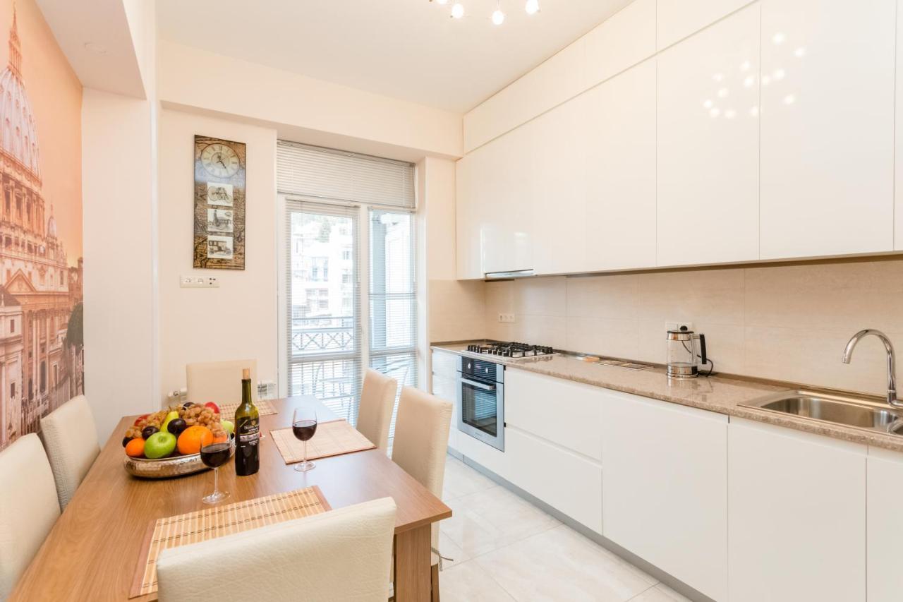 Apartment In The City Centre Ll Tbilisi Exterior foto