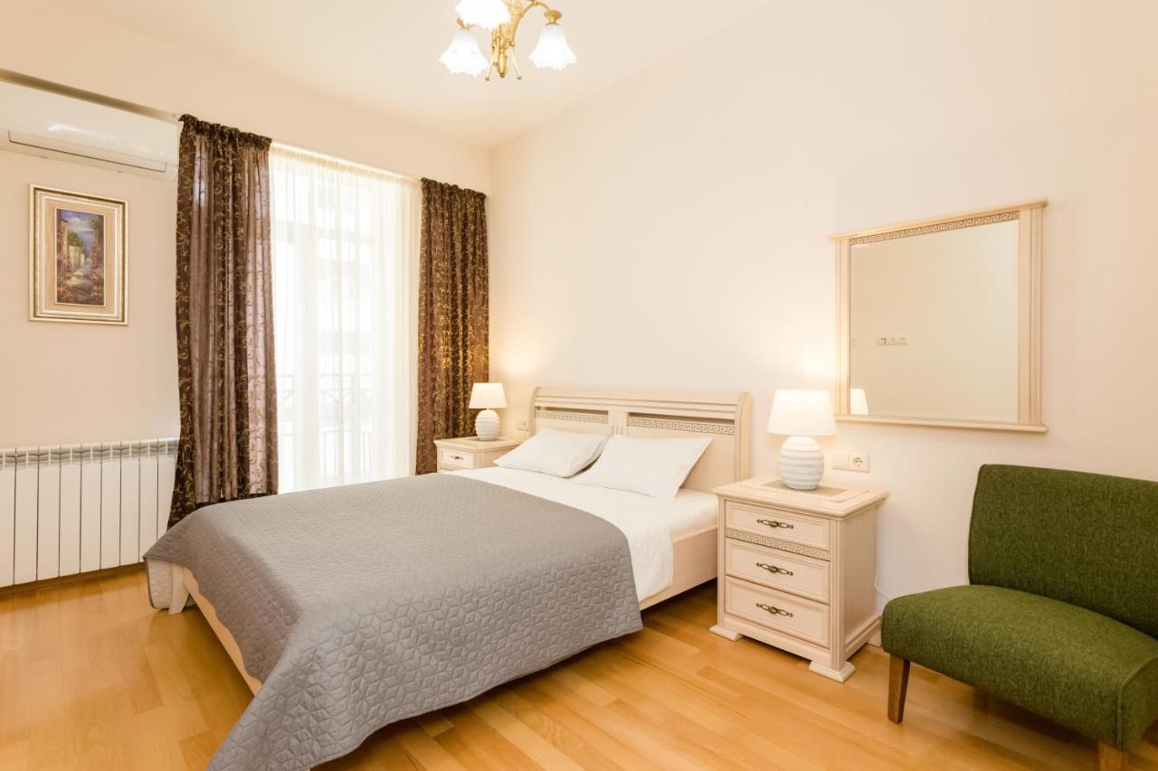 Apartment In The City Centre Ll Tbilisi Exterior foto